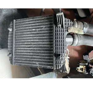 Радиатор интеркулера Maserati Ghibli 16474839